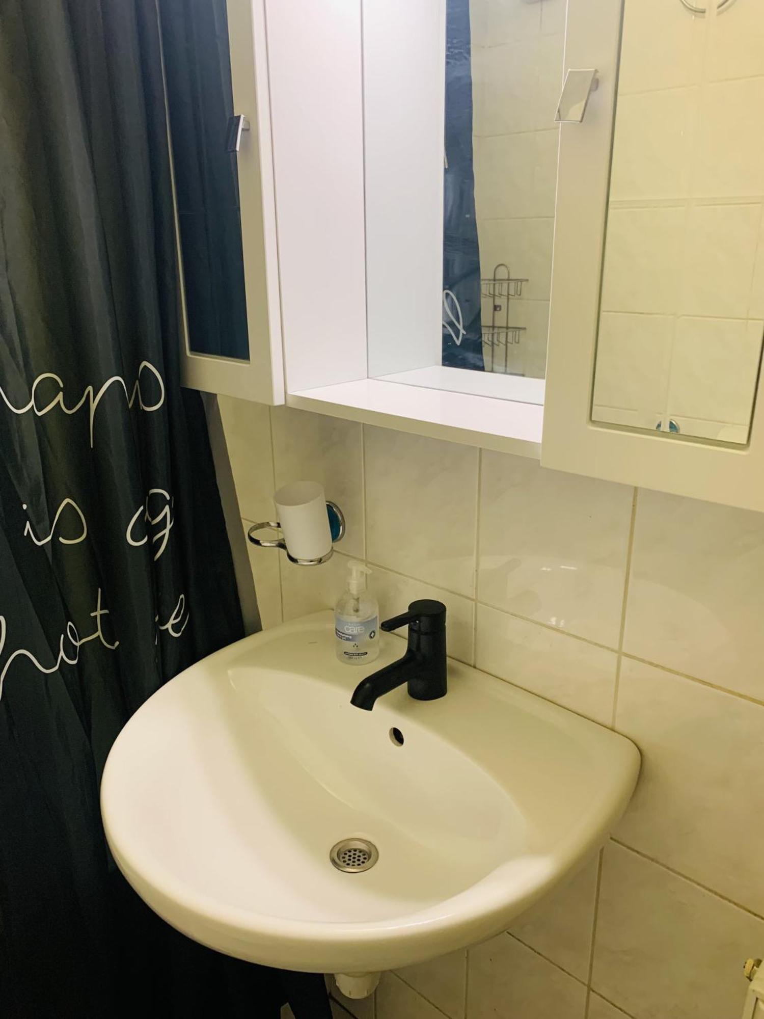 Onyx Apartment With Free Private Garage + Ac Будапеща Екстериор снимка